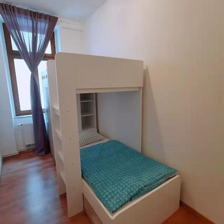 Familienfreundliches Apartment Im Zentrum Fuer Geschaeftsreisen Und Privat Drezno Zewnętrze zdjęcie